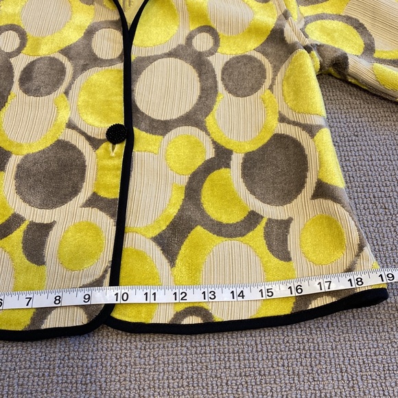 Unique Made in US light jacket. - Picture 12 of 12